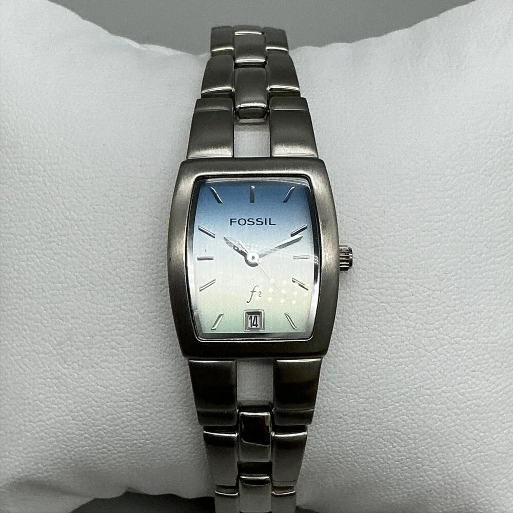 Fossil F2 Womens Watch 19mm Blue Dial Stainless Date ES-1055 New Battery 7.75